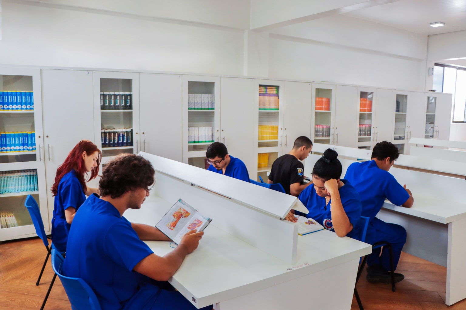 Biblioteca de la Universidad Central del Paraguay