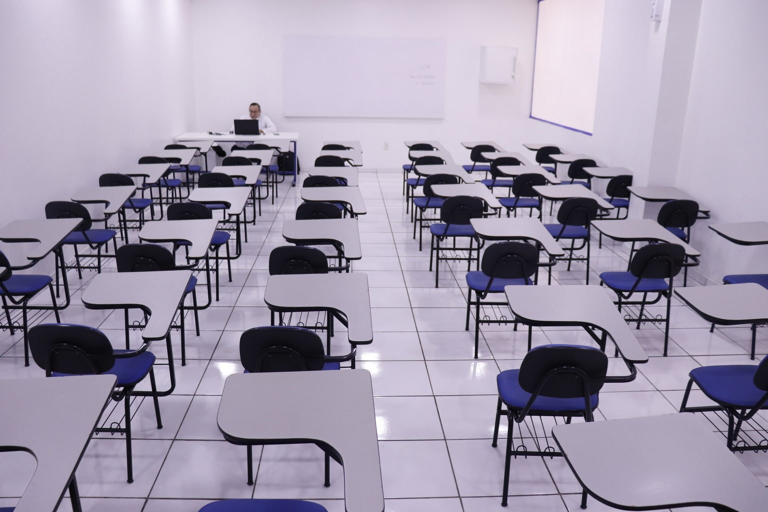Sala de clases de la Universidad Central del Paraguay